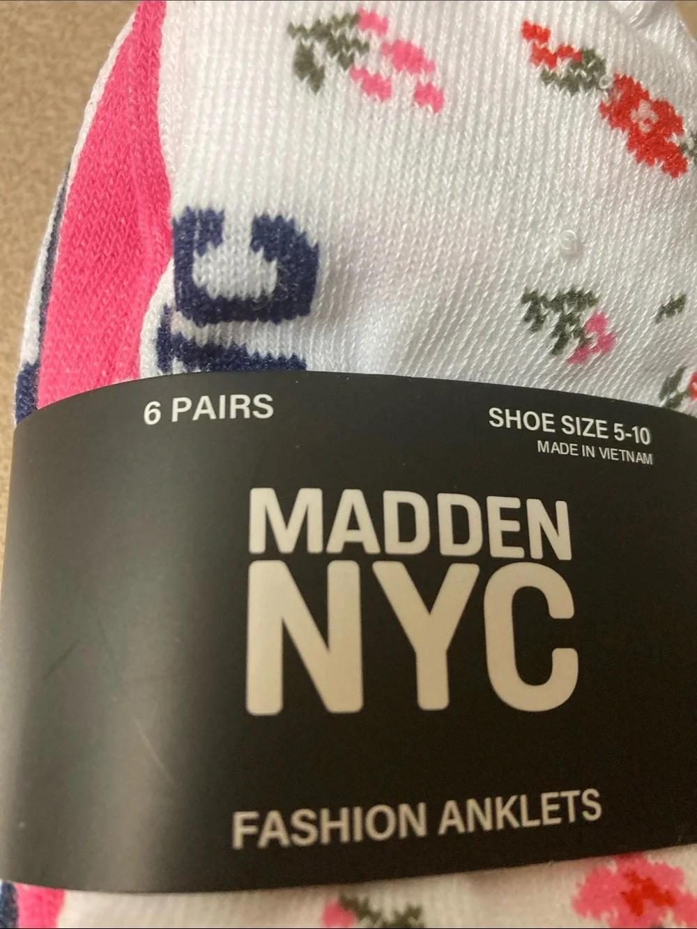 Madden NYC Women's White Floral Ankle Socks with Pink & Navy Accents